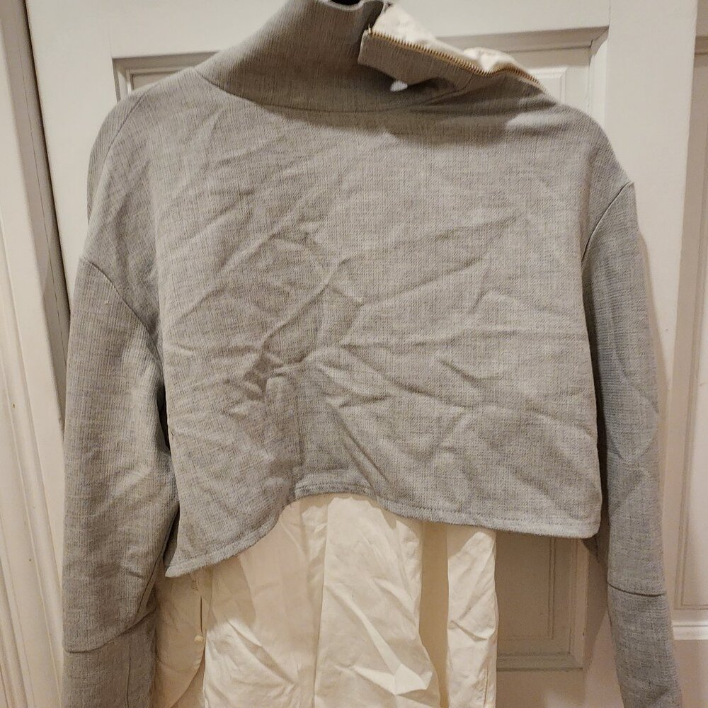 Zara Trafaluc mock neck zipper shoulder Boxy Gray & White Career blouse